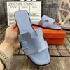 Pretty Womens Summer Sandals Beach Slide Tofflor Krokodilskinn Läder Flip Flops Sexiga klackar Dam Sandali Modedesigner Orange Scuffs Skor med box