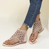 Sandały Modne proste dominujące duże buty damskie Kapcie Flip-Flops Flat Women Women Womensandals