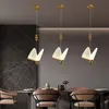 Kolye lambaları süslü kelebek asılı ışıklar tasarımcısı cam lamba moda led aydınlatma fikstürü ev el restoran dekorasyon