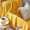 Deken selimut sofa vaste sederhana Nordic Bantal Tidur Siang Kantor Nyaman Seprai Lembut DeKorasi Homestay Tebal Musim Dingin Selendang 220613