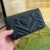 Miss Sacos de Moda Marmont Woc Mini Metal Chain Bag Wallet Women Leather Crossbody Bags Wavy Quilting couros Carteiras de bolsa fofas