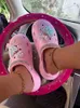 Pantofole New Fashion Women Hole Shoes Decorazione Accessori Cursori Soft Eva Flat Cute Cartoon Sandali da giardino 220708