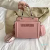 2022 designer axelväska kedja crossbody tote dam klassisk handväska med lock berömd handväska lyx clutch shopping plånbok dam ledig kapacitet