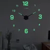 Väggklockor 3D-stansfri lysande klocka Fluorescerande i Dark Home Decor Decoration Självhäftande Clockwall