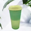 500 ml Heiße Farbwechselbecher Kunststoff-Kaffeetasse mit Deckel PP-Material Partyzubehör Mode Tragbarer Wasserbecher Reisebecher Autobecher Z11