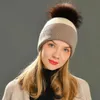 女性冬の帽子カシミアニットウールキャップリアルファーボールトップトップストライプニットニット帽子女性ファッションキャップレディースヘッジウールビーニーJ220722
