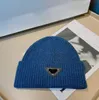 Berretto alla moda Cappello lavorato a maglia Berretto per uomo e donna Cappelli da sci Berretto Casquettes Unisex Inverno Cashmere Casual Outdoor Alta qualità 12 colori Wbbb