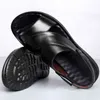 Sapatos de praia dos homens Sandálias de couro de verão para Couro de Couro de meia-idade e idosos Anti-Skid Wear-resistentes ao desgaste