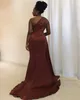 Arabe Aso Ebi Une Épaule Sirène Robes De Bal Dentelle Perlée Haute Split Soirée Formelle Partie Deuxième Réception Robes De Demoiselle D'honneur Robe