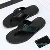 Mode-Schwarze Sandalen aus weichem Leder, Pantoletten, Sommer-Slipper, rutschige flache Kettensandalen, breiter T-Steg, lässige Strand-Slip-Sandalen