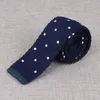 Costumes pour hommes Cravate en tricot Cravate unie pour la fête de mariage Tuxedo Casual Dots Tissé Skinny Gravatas Cravates Accessoires 25 couleurs