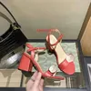 Klassische Sandalen mit hohen Abhockern grobe Absatz Leder Wildleder Frau Schuhe Metallschnalle für Partys Besorgen sexy Größe 34-41 Kleiderschuhe