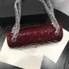 Fårskinn och kohud kvinnors designer axelväska mode plånbok mini klassisk läder handväska kaviar textur dragkedja flip väska lady handväskor