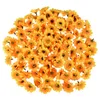 Couronnes De Fleurs Décoratives 50pcs 4.5cm Tête De Fleur De Marguerite Multicolore Mini Tournesol En Soie Artificielle Pour La Maison De Mariage Décor DIY Guirlande Headd