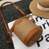New Messenger Bag Straw Saco de Bolsa Portátil Mulheres Tecidas Bolsa de Férias Rattan Woven Feminino Bucket 220614