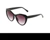 Nuovi occhiali da sole quadrati uomo donna Fashion Brand Designer Original Frame Occhiali Casual Outdoor Occhiali da sole 502