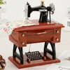 Nyhetsartiklar Vintage Music Box Mini Sewing Machine Style Mechanical Birthday Present Table Decor3890351