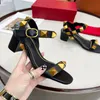 Running Summer Women's Sandals Designer Sexy Talons hauts Clous en cuir Chunky Élégantes Chaussures de bureau confortables