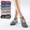 Yoga-Socken für Frauen, rutschfeste Griffe, Riemen, Bandage, Baumwollsocke, ideal für Pilates, reines Barre-Ballett, Tanzen, Barfuß-Workout, 6 Farben