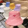 Tasarımcı Kova Şapka Kadın Erkek Gömme Kenar Şapkalar Güneş Bonnet Beanie Beyzbol Şapkası Snapbacks Açık Balıkçılık Elbise Kasketleri Fedora Su Geçirmez Kumaş En Kaliteli Önleyin