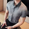 Męskie koszulki męskie najwyższej jakości męskie Camisas de hombre moda letnia haft krótki rękaw Tuxedo Mężczyźni odzież 2022 Secret Placket