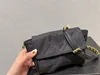 Ny säsong mini nylon vadderade axelpåsar mode mini-messenger väska damkedja klaffväska med läder trim lyxiga kvinnor crossbody designer handväska storlek 16 cm*13cm