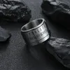Bröllopsringar mäns roterbara tidsform män silver färg titan stål roterande ring arabiska siffror kalender anel maskulinowedding