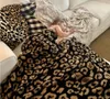 Noir et blanc imprimé léopard haut de gamme joufflu lit canapé couverture de camping confortable voyage à la maison pratique Inventaire En Gros