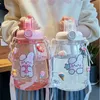 1300 ml Duża pojemność Sport Outdoor Water Butelka z paskiem ze słomy Creative Cute Naklejki Przenośne Plastikowe Kids Sippy Cupy 220329