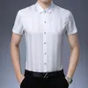 Casual shirts voor heren mannelijke zomer gestreepte zijden kleding elegante man zachte shirt shirts met korte mouwen shirts met korte mouwen