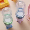 ベビースプーンボトルフィーダー給餌薬スプーンキッズ幼児のカトラリースクイーズフィーダー調理器具シリコン生まれのアクセサリー220715