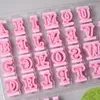 26pcsset Alphabet Gâteau Moules s Pâte À Sucre Lettre Cookies Cutter Mots Presse Timbre Cuisson Gaufrage Moule pour La Maison DIY 220701