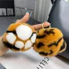 Porte-clés en peluche boule véritable Rex fourrure porte-clés griffe de chat femmes sac pendentif mignon jouet suspendu ornements voiture porte-clés ours bibelots 321S