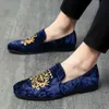 Wedding Dress Shoes Casual Men Loafers Big Size Lazy Peas shoes Embroidery Moccasins Suede Leather Zapatos 220321