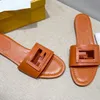 22ss Dam sommarsandaler tofflor häl F-Baguette Baguette Slides Sandal äkta läder lyxiga designerskor 35-41 box