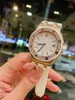 Леди высококачественные высококачественные женские 37-мм модные бриллиантовые наручные часы Силиконовые ремешки Quartz Движение Watch Luxury Watch BP Factory