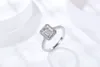 Halo Emerald Cut Women Anello di fidanzamento Donne di fidanzamento Fashi