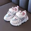 2021 Printemps Nouveaux garçons filles 1-10 ans marée enfants chaussures fond mou mode baskets respirantes antidérapantes chaussures de course pour tout-petits G220517