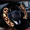 Couvre volant bâche de voiture adapté style de voiture volant automatique motif léopard accessoires en peluche direction