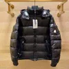 Designer masculino Luxo clássico de inverno Men Jackets Mulheres Down Fashion Hip Cap Padrão de casacos ao ar livre Casaco quente 2022 90% de camuflagem Ski mkle mk