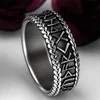 Bröllopsringar Vintage Style Zink Eloy Ring Men and Women Mysterious Charm Carving Punk Special Endast smycken present