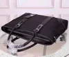 Designer BROSCASES Luxury Messenger Bag For Men Business stor kapacitet Tote Man Handväska Datorpåsar Vattentät duk Notbok Bag Cross Body Shoulder Bags