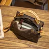 2022 роскошь дизайнеры женские сумки сумка женская высококачественная буква сумка осень универсальный повседневный старинный мессенджер плеча кроджом дизайнерские сумки