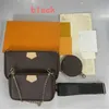 حقائب الكتف من تصميم العلامة التجارية Multi Pochette Accessoares المحافظ