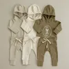 Conjuntos de roupas para kinting de algodão infantil meninos meninos meninas primavera outono solto com capuz de traje 2pcs conjuntos de roupas 220519