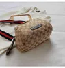 Заводские онлайн -дизайнерские сумки для женской талии и универсальная раковина с печеночным мессенджером.