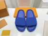 202222Beach Slippers Мужчина Классическая плоская летняя ленивая дизайнер