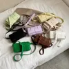 Кожаные тканые небольшие поясные сумки для женщин, роскошные брендовые тканые пояса с кассетным ремнем, трендовая нагрудная сумка, женская W220317214S