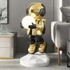 Golvlampor Kobuc Astronaut Moon Lamp Nordic Modern Resin Handgjord Spaceman Stand För Vardagsrum Sovrum Art Decor LED