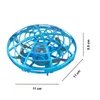 5つの誘導カラフルな光を飛んでいるミニRC UFO男子のための衝突防止ヘリコプター電子センシングの航空機の無人玩具のための220321